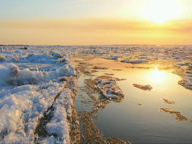 美しい流氷期迎えた黒竜江の撫遠区間