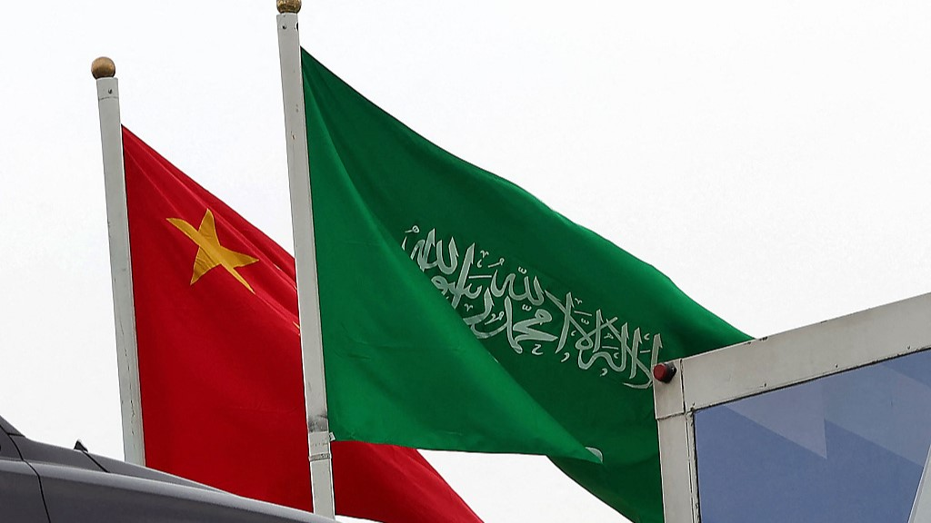 Xi répond à la lettre de représentants des apprenants de la langue chinoise en Arabie saoudite