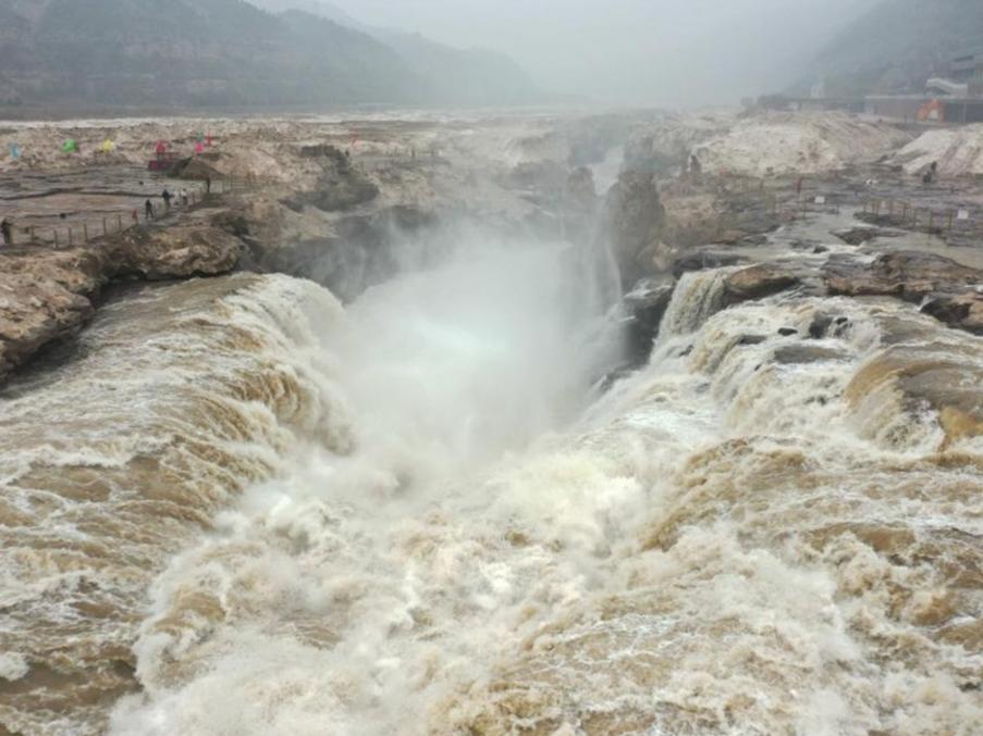 Air Terjun Hukou di Sungai Kuning Pulih