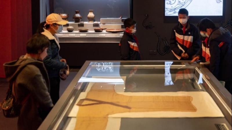 نمایش آثار باستانی از «سلسله هان» در شانگهای + تصاویرا