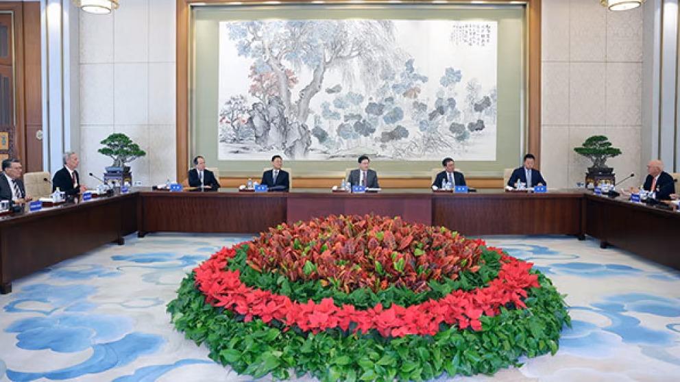 Чинь Ган АНУ-ын найрсаг төлөөлөгчдийг хүлээн авч уулзав