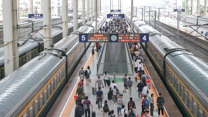 پیش‌بینی 760 میلیون سفر ریلی طی ایام شلوغ مسافرت‌های تابستانی در چینا