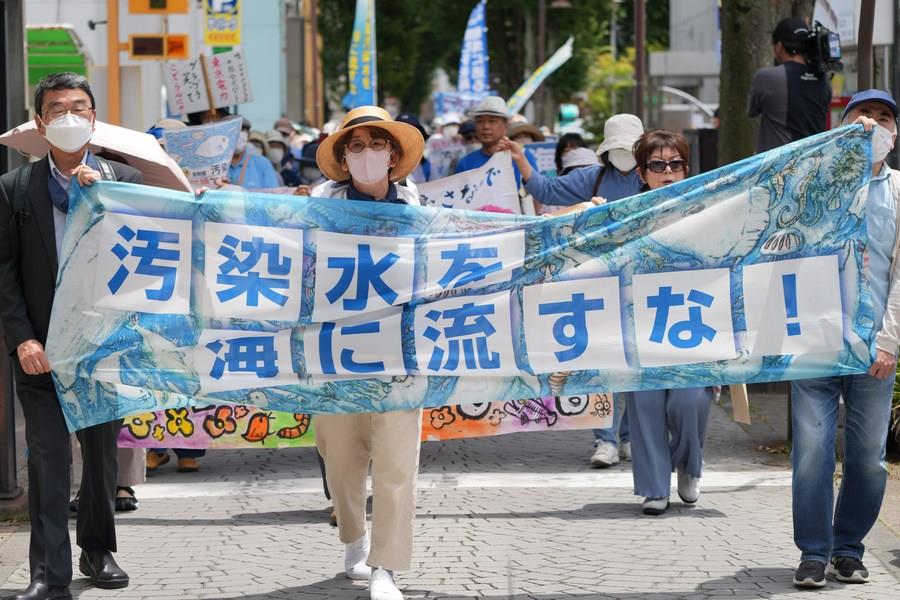 آیا چین تنها کشوری است که با انتشار آب های آلوده به مواد هسته ای توسط ژاپن مخالفت می کند؟