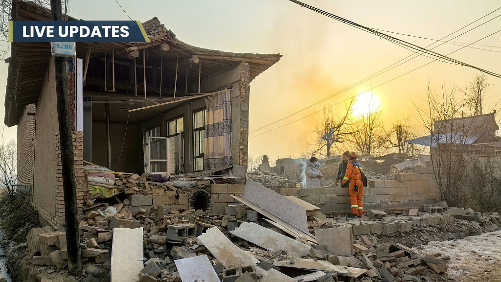 134 نفر بر اثر زمین لرزه 6.2 ریشتری جی شی‌شان جان باختندا