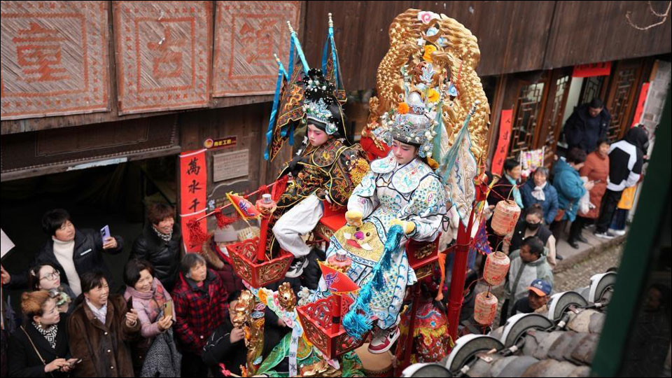 จัดกิจกรรมเฉลิมฉลองเทศกาลหยวนเซียวที่สืบทอดมานานกว่า 500 ปีที่เมืองโบราณเฉียนถง