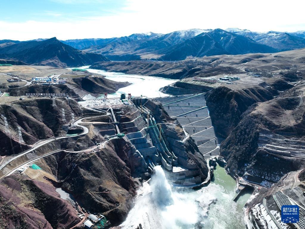 Loji Janakuasa Hidroelektrik Terbesar di Sungai Kuning Beroperasi