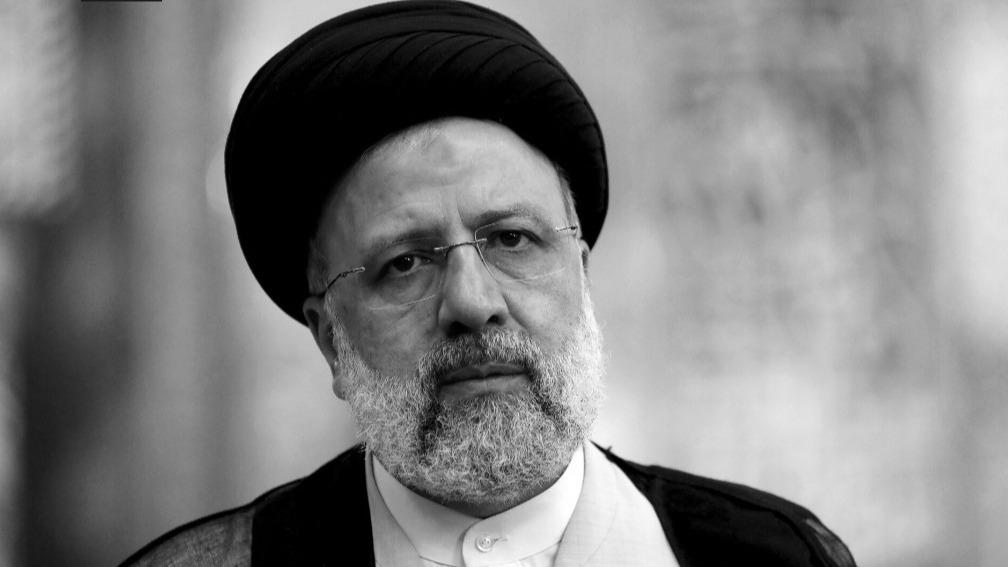 رئیس جمهور و وزیر خارجه ایران در سانحه بالگرد به شهادت رسیدندا
