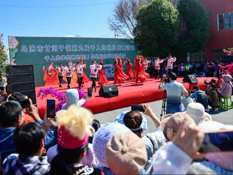 Aktiviti Sambutan Pesta Duanwu di Xinjiang