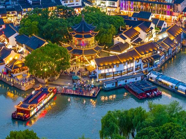 Pesona Pemandangan Malam di Bandar Suzhou