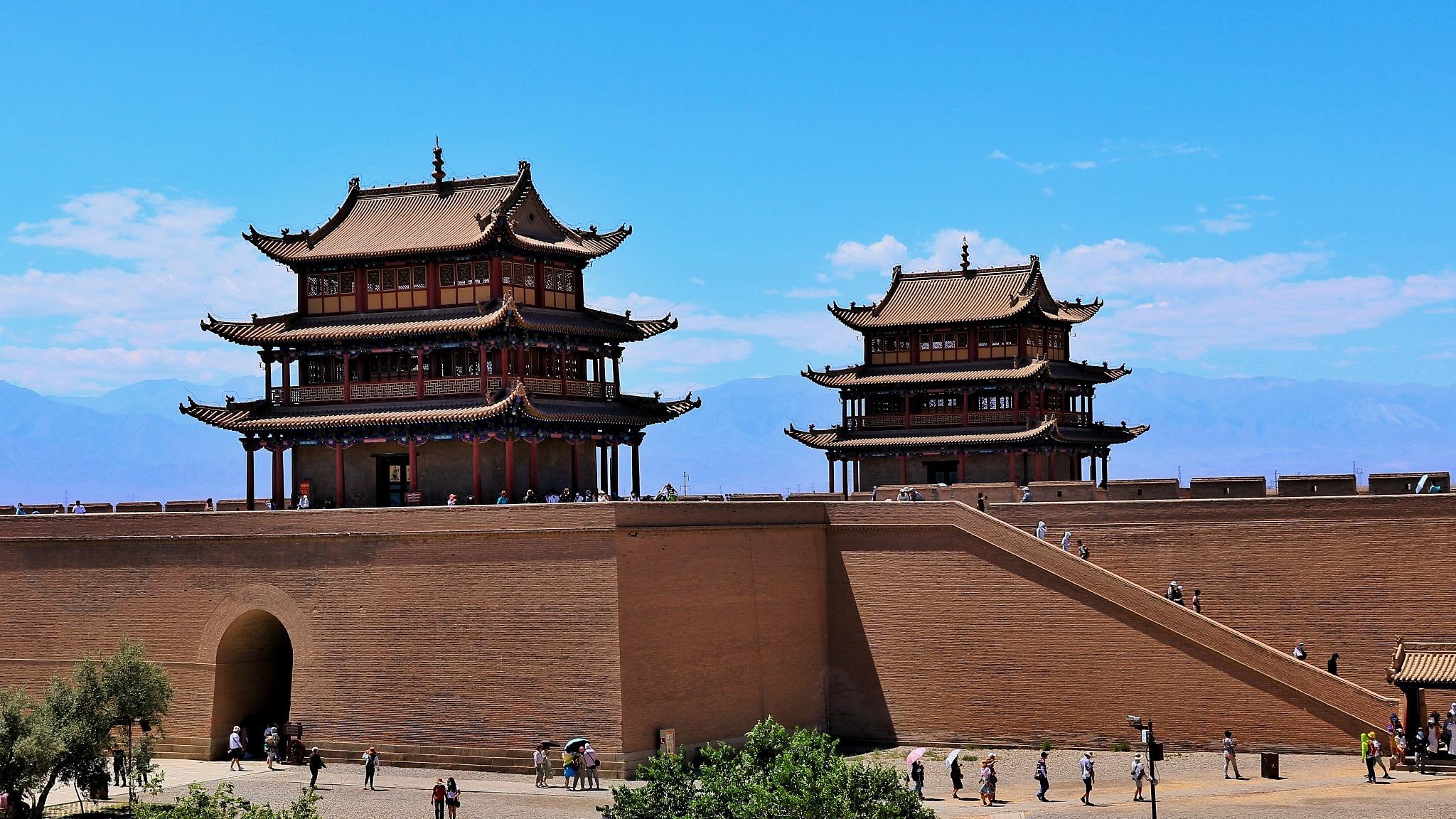Das Dorf Jiayuguan in Gansu: Mit Blick auf die Große Mauer wird die Heimat erreicht