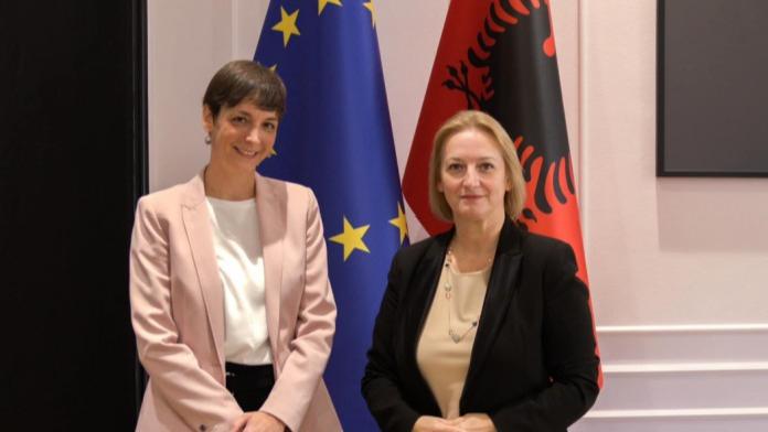 Ministjra Denaj Austria Asistenc P r Sigurin Ushqimore