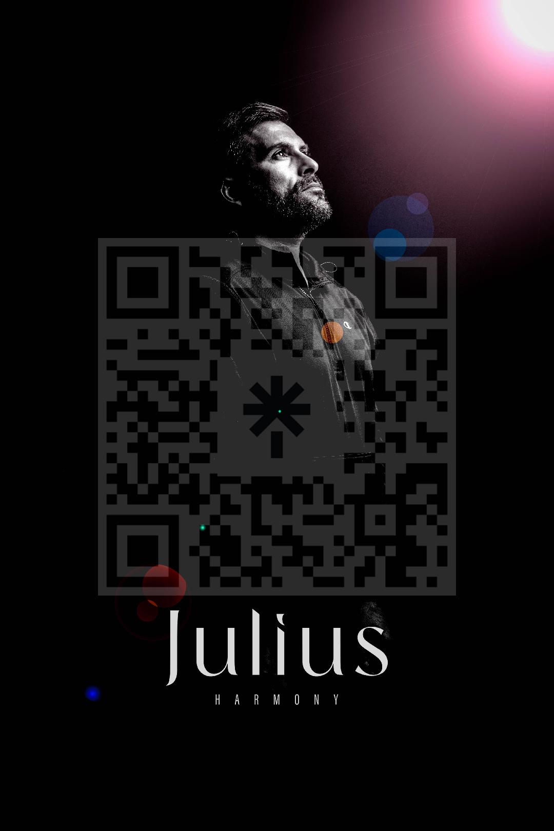 Julius dhe Kodi personal që të çon në webin e tij (Foto personale)