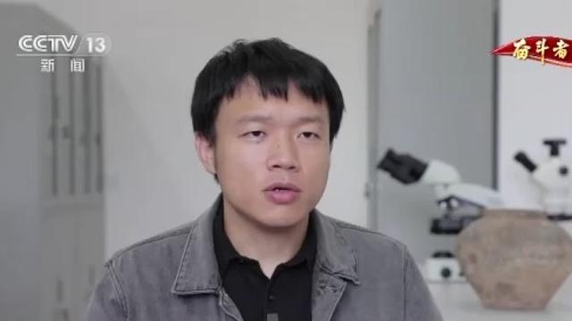 Xu Feihong, lector la Institutul de Gestionare Informatică a Patrimoniilor Culturale din cadrul Unviersității Shanghai