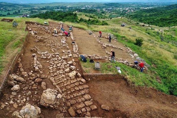 Qyteti ilir ne Bushat (Foto Atsh)