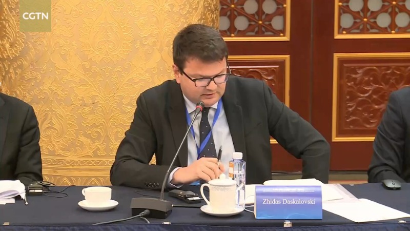 Profesor: Musimy zerwać z zachodniocentrycznym modelem