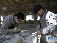 Industri Ukiran Batu Bata Kembang Pesat di Linxia
