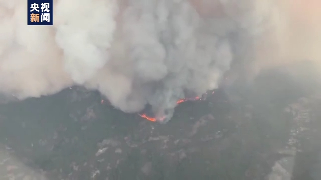Kebakaran Hutan California, 100 Ribu Penduduk Dipindahkan_fororder_kebakaran1