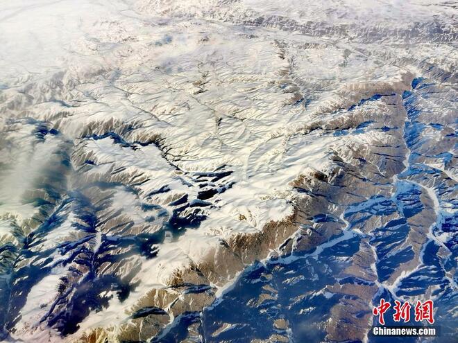 Gunung Tianshan Bak Lukisan