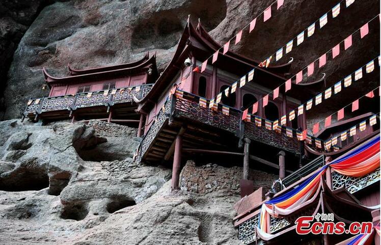 معبد چوبی 800 ساله با معماری شگفت انگیز در چین +تصاویر