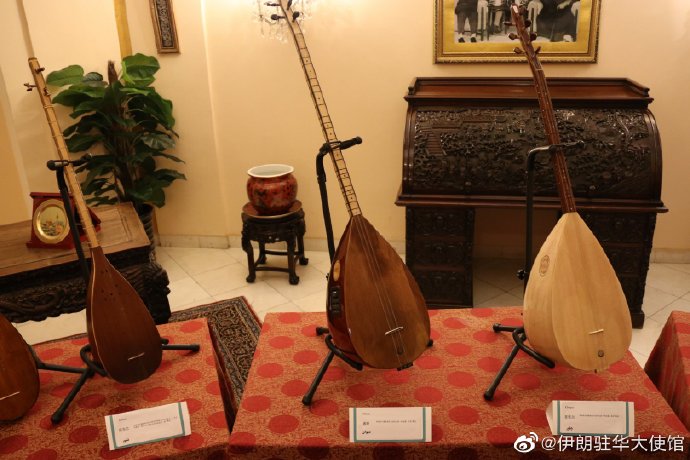 برگزاری نمایشگاه آلات موسیقی ایرانی در سفارت ایران در چین_fororder_89d9c905ly1gm4q5n04ddj21900u0jyu