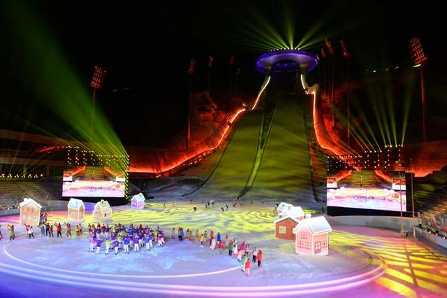 دیدار در پکن 2022، توجه شی جین چینگ به «فناوری در المپیک زمستانی»_fororder_279759ee3d6d55fbbed6450b5b32a24d20a4dda6