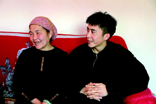চীনের দরিদ্র এলাকার শিক্ষক ও শিক্ষার্থীদের গল্প_fororder_xj