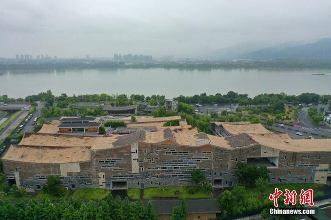 Lihat Sungai Fuchun dari Udara_fororder_fc2