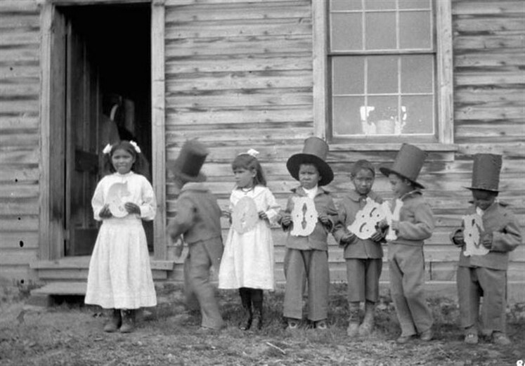 کشف گورجمعی کودکان بومی کانادا/ نبش قبر از یک «نسل‌کشی فرهنگی»_fororder_1400031815342986122933964