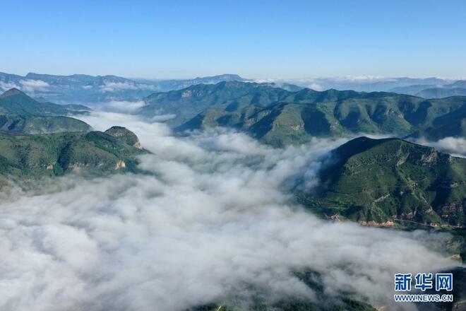 Panorama Gunung Tianheshan yang Indah Permai_fororder_8b