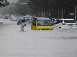 بارندگی بی سابقه در «هه نان» چین 25 کشته برجای گذاشت؛ افزایش سطح آماده باش نیروهای دفاع ملیا