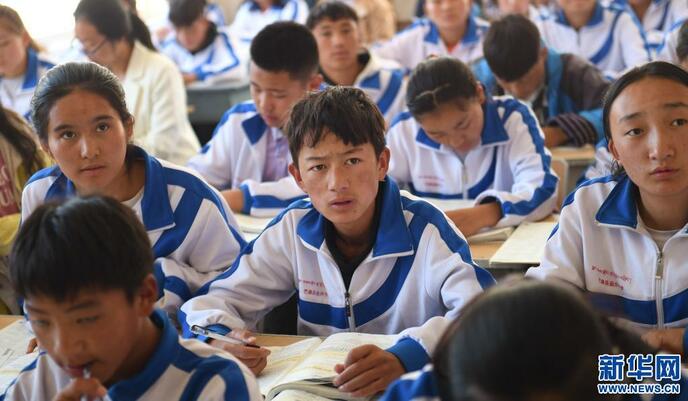 तिब्बत में नई श्रम शक्ति के लिए शिक्षा के वर्षों की औसत संख्या 13.1 वर्ष तक पहुंची_fororder_2