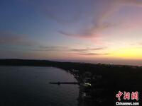 Pulau Weizhou Bermandikan Cahaya Senja