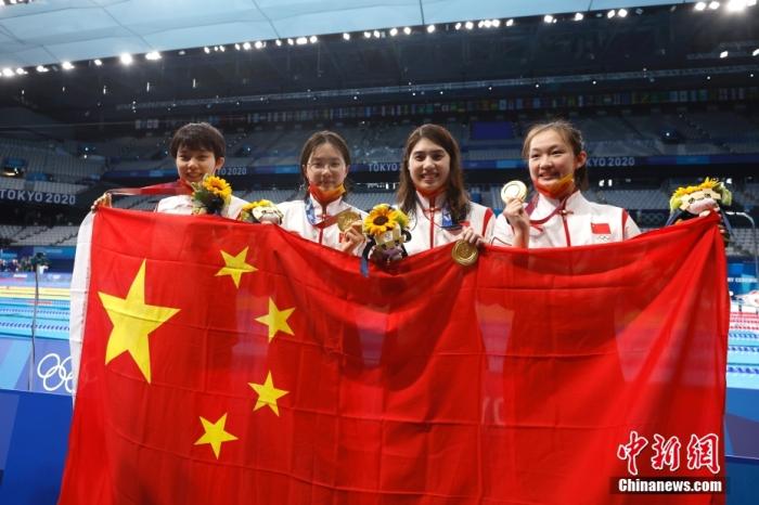 رکوردشکنی چین با کسب نخستین مدال طلای المپیک در رشته شنای امدادی!_fororder_e483ea037dca4d498176926eade8e4e2