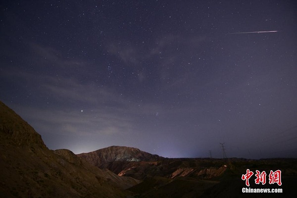 Hujan Meteor di Xinjiang_fororder_112