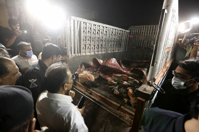 दक्षिणी पाकिस्तान में ग्रेनेड हमले में 10 की मौत और 10 घायल_fororder_1
