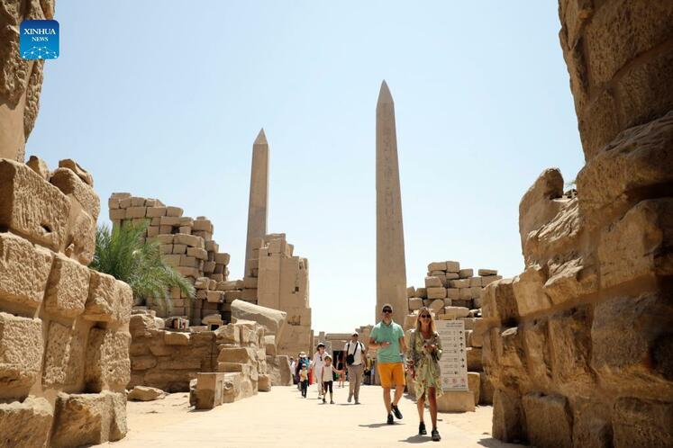 بازدید گردشگران از آثار تاریخی لوکسور در مصر_fororder_12-1