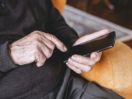 رونمایی از استفاده از فناوری هوشمند برای خدمت به سالمندانا