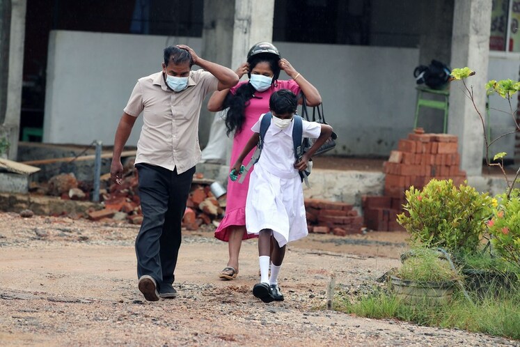 سریلانکا همزمان با کمتر شدن شیوع کووید-19 مدارس ابتدایی را بازگشایی می‌کند_fororder_5-3