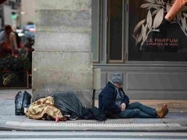 587 بی خانمان در فرانسه در سال 2020 جان خود را از دست دادندا