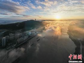 Wuzhou, Hab Tali Air Penting