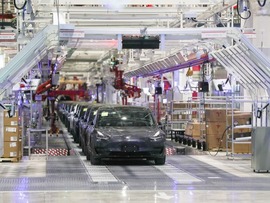 تسلا به‌ دنبال تقویت خط تولید خودروهای خود در کارخانه شانگهایا