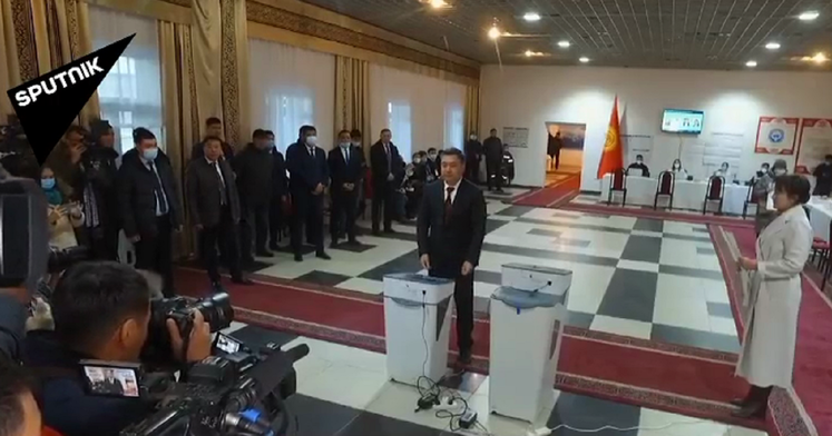 Киргизийн парламентын сонгуулийн санал хураалт эхэллээ_fororder_6207-fbb77c806fd7c1c28ce2cd306d571720