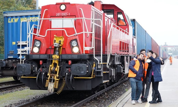 دویچه بان آلمان شرکتی را برای تقویت حمل و نقل بار بین چین و اروپا تأسیس می کند_fororder_11-3