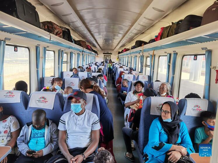 چین با ساخت راه آهن مدرن در کنیا زندگی‌ها را متحول می‌کند_fororder_3-3