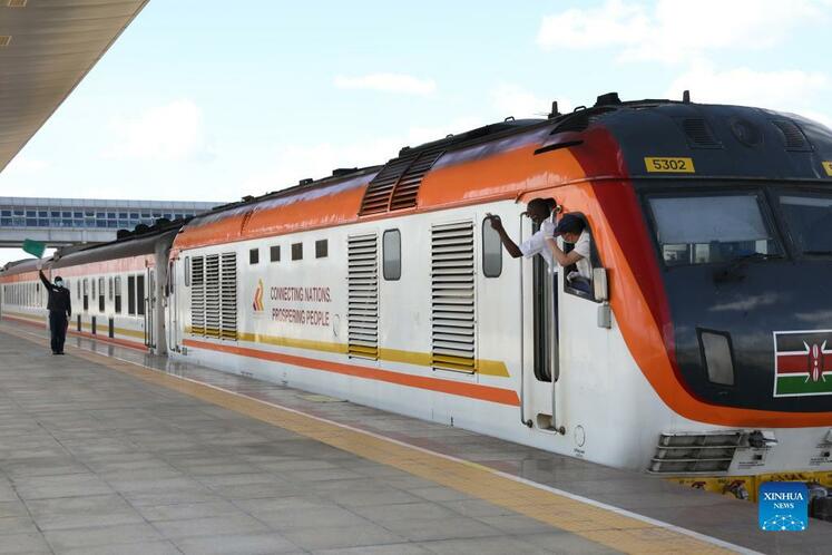 چین با ساخت راه آهن مدرن در کنیا زندگی‌ها را متحول می‌کند_fororder_3-2