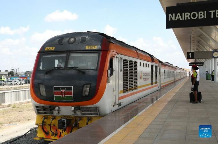چین با ساخت راه آهن مدرن در کنیا زندگی‌ها را متحول می‌کند_fororder_3-5