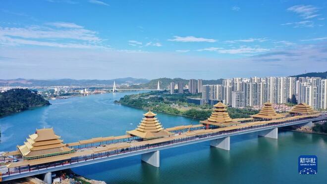 Jambatan Fenghuangling ‘Berpakaian Emas'_fororder_2a