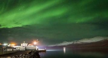 Хятад Исландын удирдагчид харилцан баярын цахилгаан илгээв