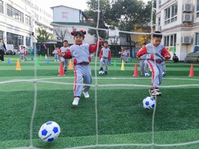 Aktiviti “Minggu Bola Sepak” Diminati Kanak-kanak