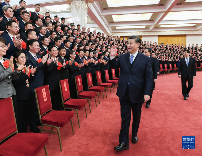 Xi Beramah Mesra dengan Teladan 'Pembangunan China yang Damai'_fororder_1128169047_16396282196091n